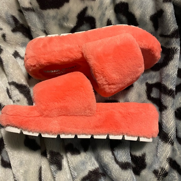 JSlides - Picture 2 of 4